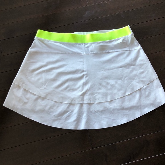 Nike Golf Skirt - Picture 2 of 4